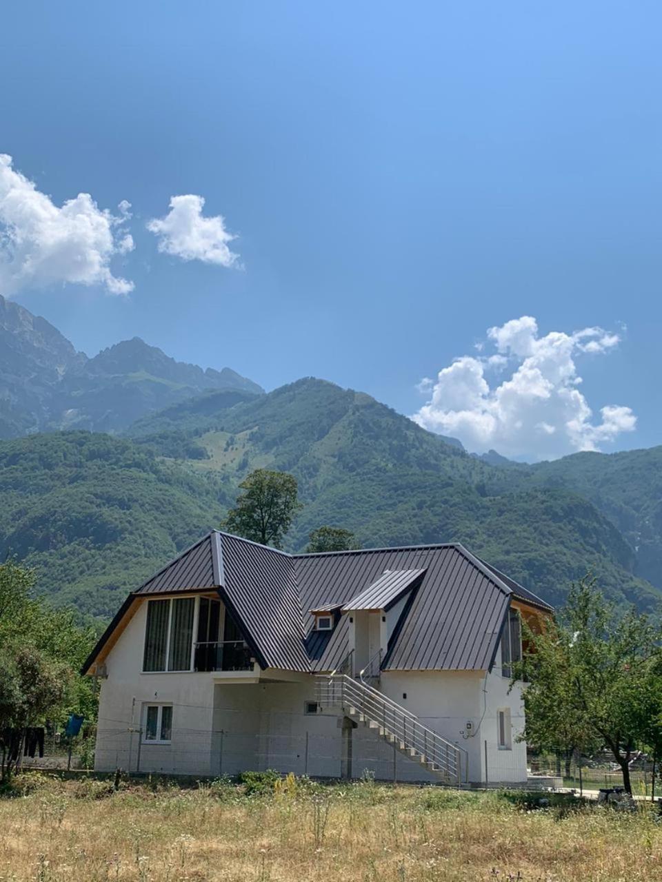 Serenity Guesthouse ثيث المظهر الخارجي الصورة