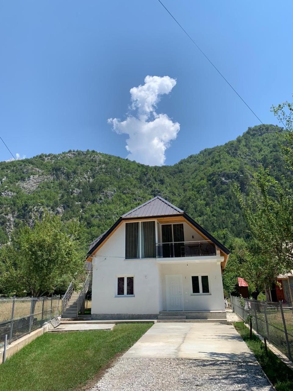 Serenity Guesthouse ثيث المظهر الخارجي الصورة